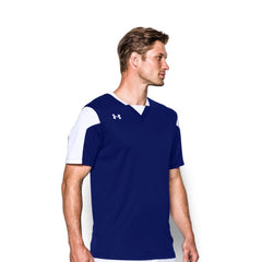 Playera Under Armour azul rey transpirable y ligera