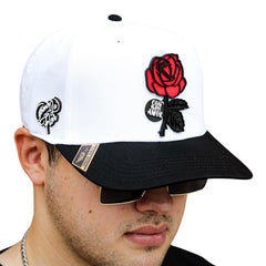 VAGO Style COMO LA FLOR Gorra Unica Artesanal Blanca Ajustable con Visera Curva Negra-Unitalla