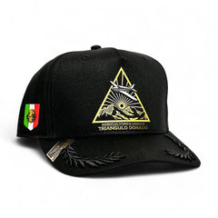 Gorra Vago Style de gabardina negra, ajuste snapback, detalle dorado