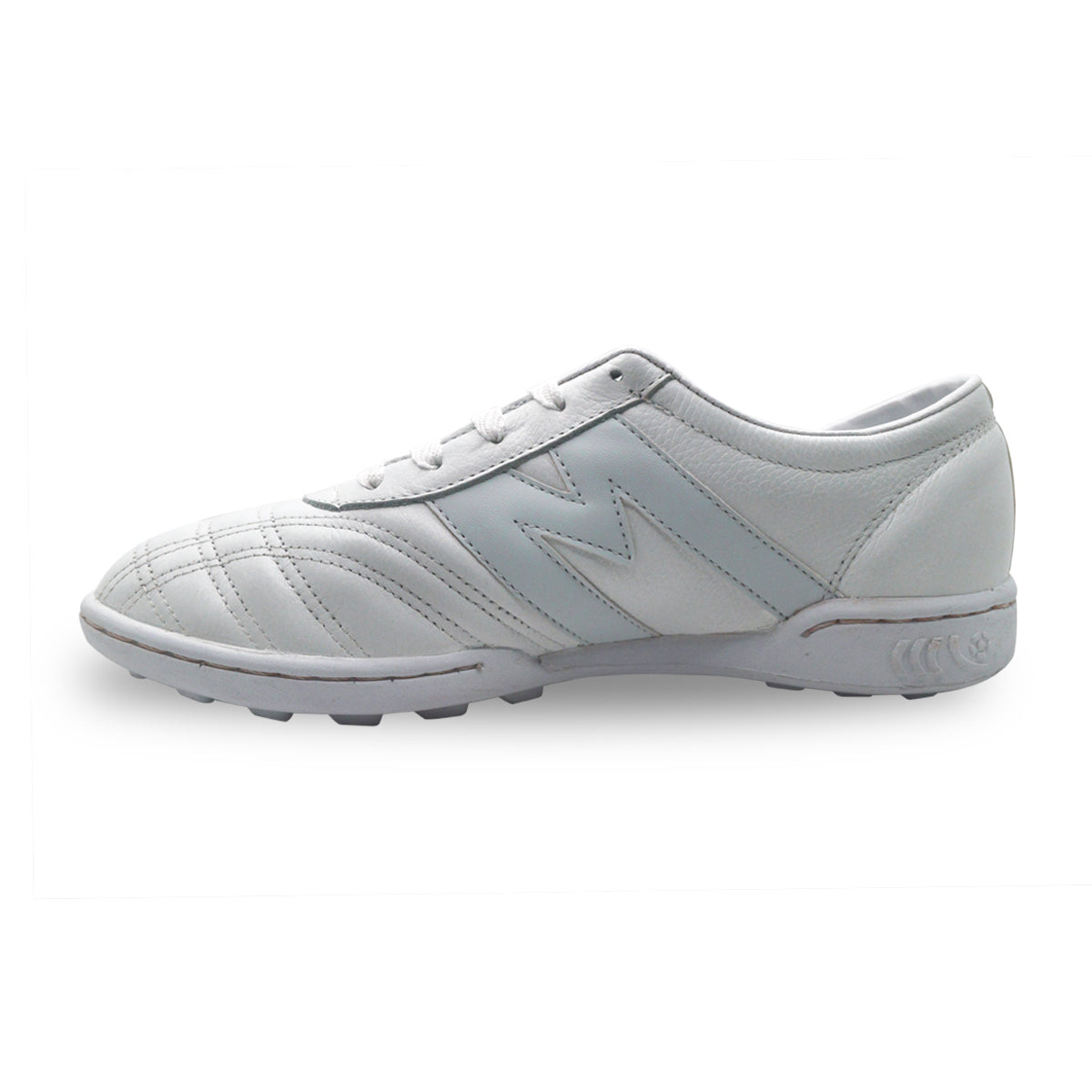Tenis fútbol rápido Manriquez tachones turf blanco-29