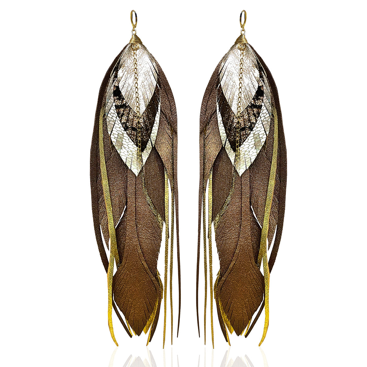 Aretes largos pluma 19cm tono mocha cafe Vangania baño oro-19