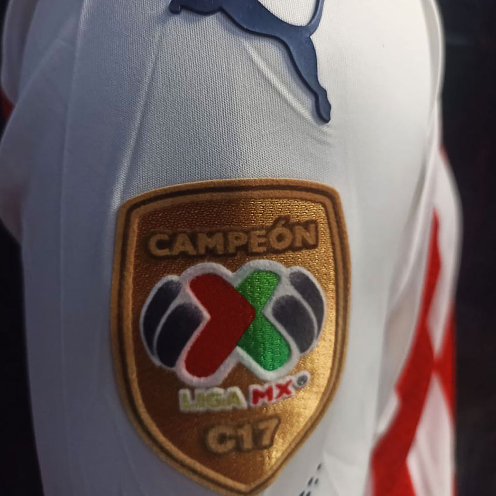 JERSEY PUMA JUGADOR CHIVAS MANGA LARGA TALLA M