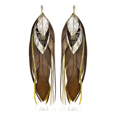 Aretes Largos Pluma 19cm Tono Mocha Cafe Vangania Baño Oro Caqui