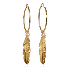 Arracadas Con Dije De Pluma Y Perla Joyeria Mujer Vangania