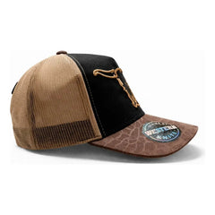 Gorra Trucker Livestock Black Dominion Cráneo Toro Jaripeo Negro Un