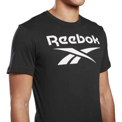 Playera Reebok GS Stacked Tee Hombre FP9150 Negro Talla L