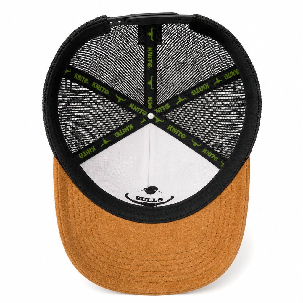Gorra Trucker Knite Bulls Vaquero Sacred Land 1974 Gamuza