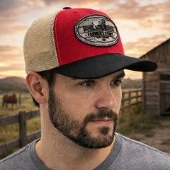 Gorra Knite Farmer Trucker Countryside Gris Ajustable rojo