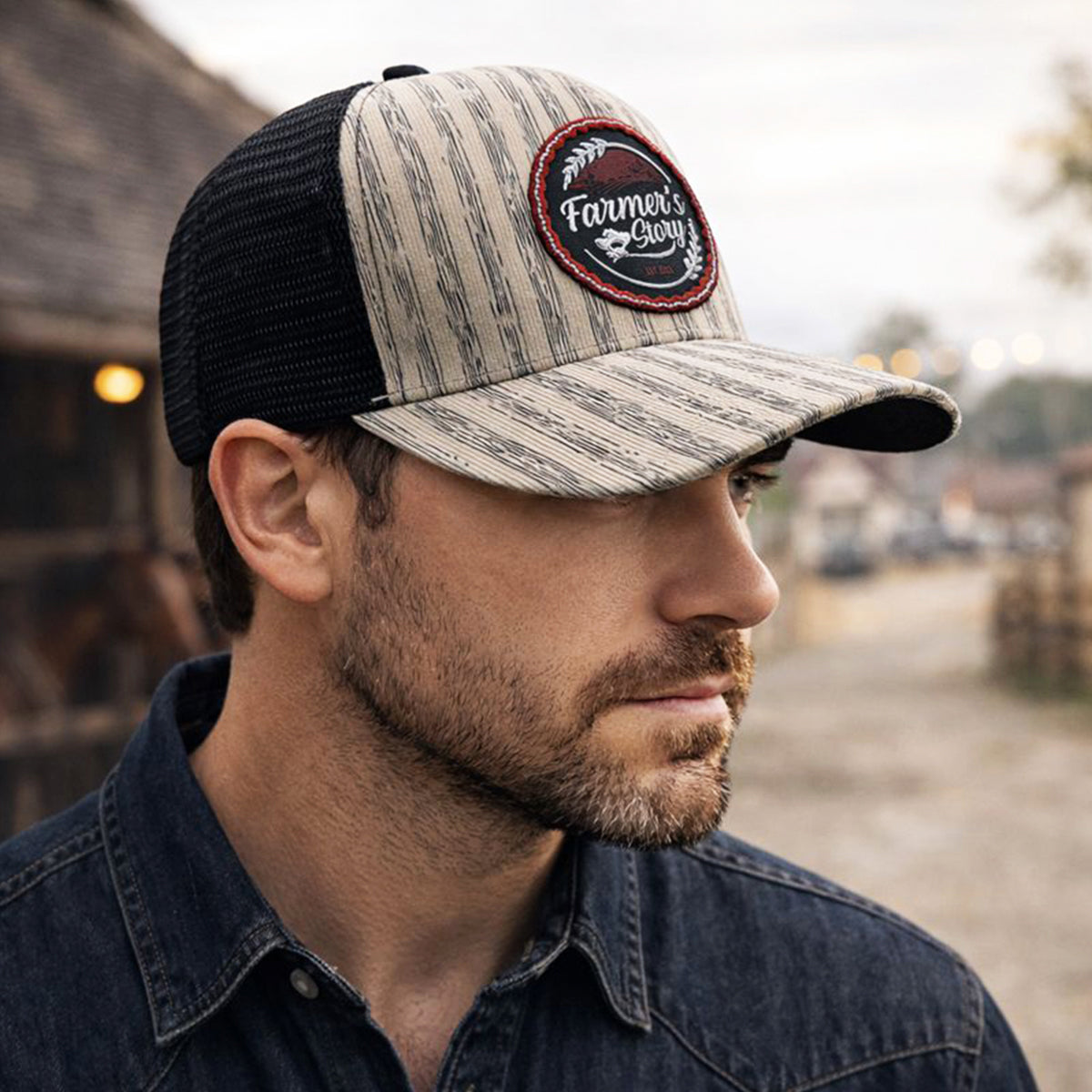 Gorra Knite Farmer Wheat Negro Trucker Ajustable Cap blanco