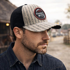 Gorra Knite Farmer Wheat Negro Trucker Ajustable Cap blanco