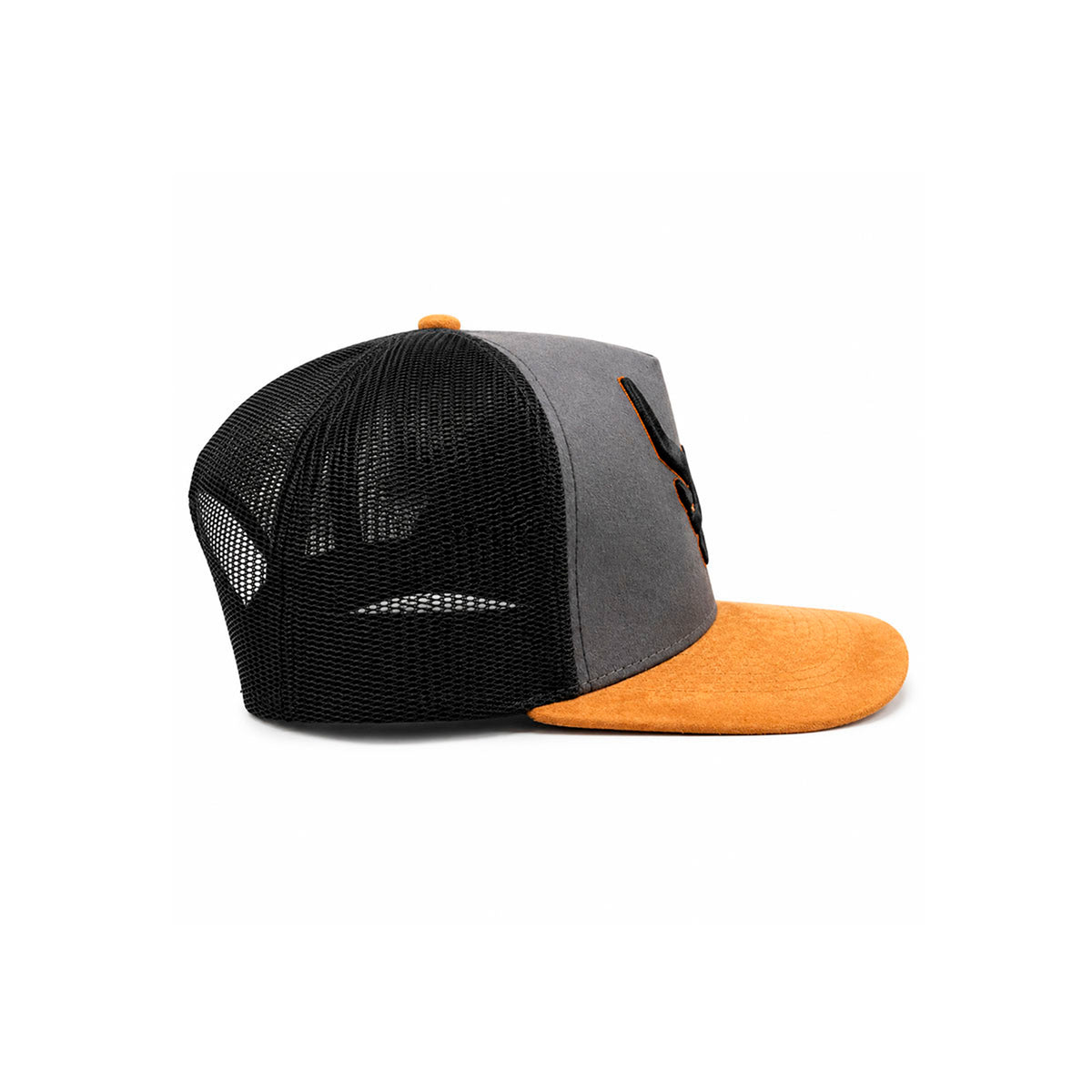Gorra Trucker Caballero Bull Horns Bordada Livestock gris