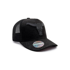Gorra Trucker Livestock Iron Night Cráneo Toro Negra