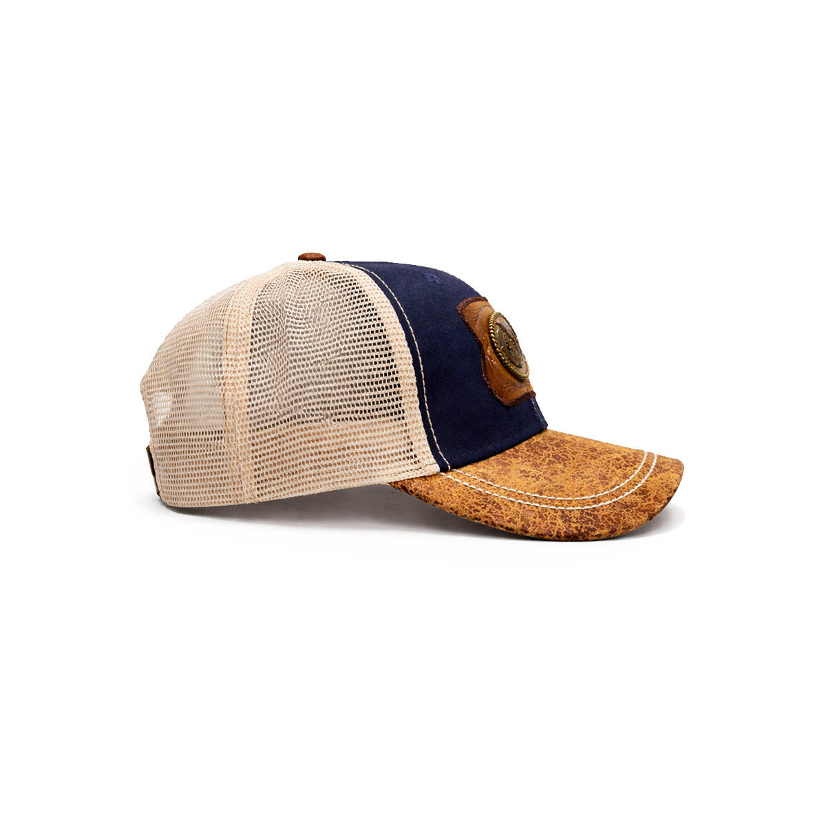 Gorra Trucker Águila Vaquera con Herraje Metálico