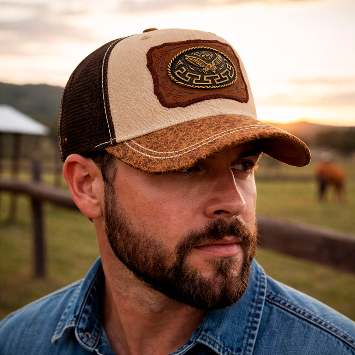 Gorra Trucker Vaquera Águila Herraje Metálico Rancho