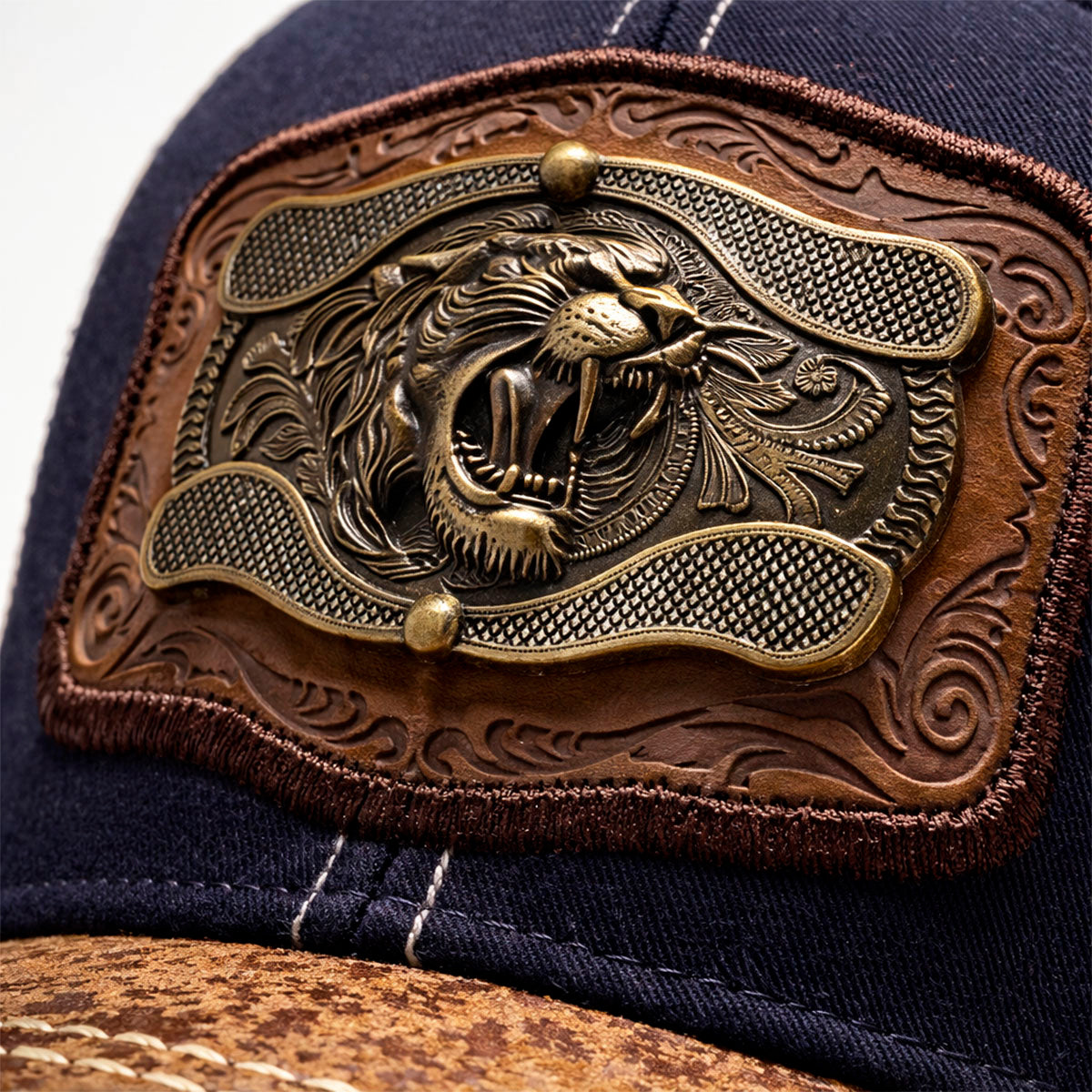 Gorra Trucker Vaquera Pantera Herraje Metálico Rancho