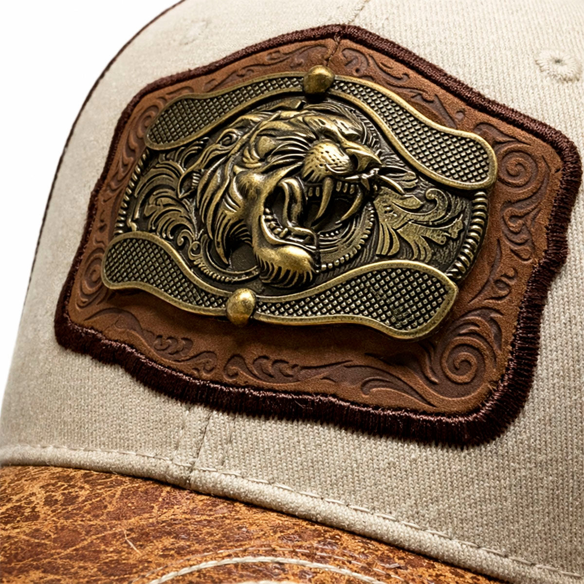 Gorra Trucker Pantera Vaquera con Herraje Metálico