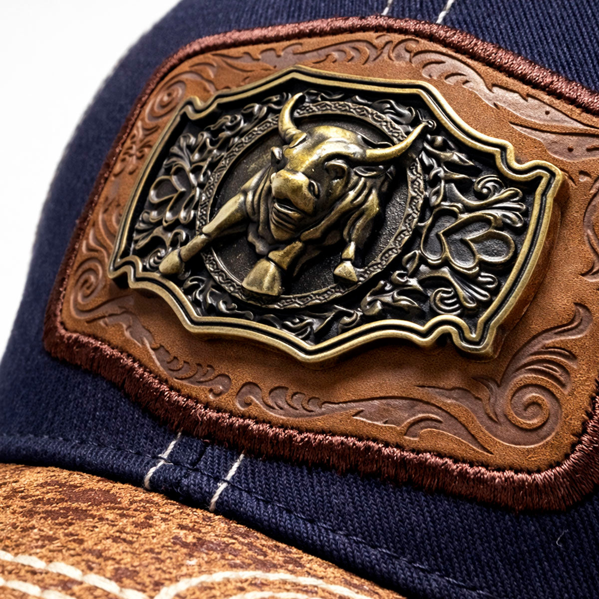 Gorra Trucker Vaquera Toro Herraje Metálico Rancho Knite