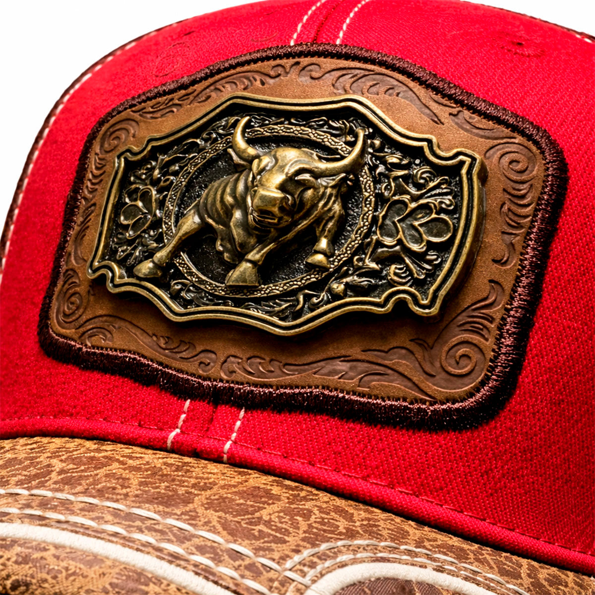 Gorra Trucker Vaquera Toro con Herraje Metálico