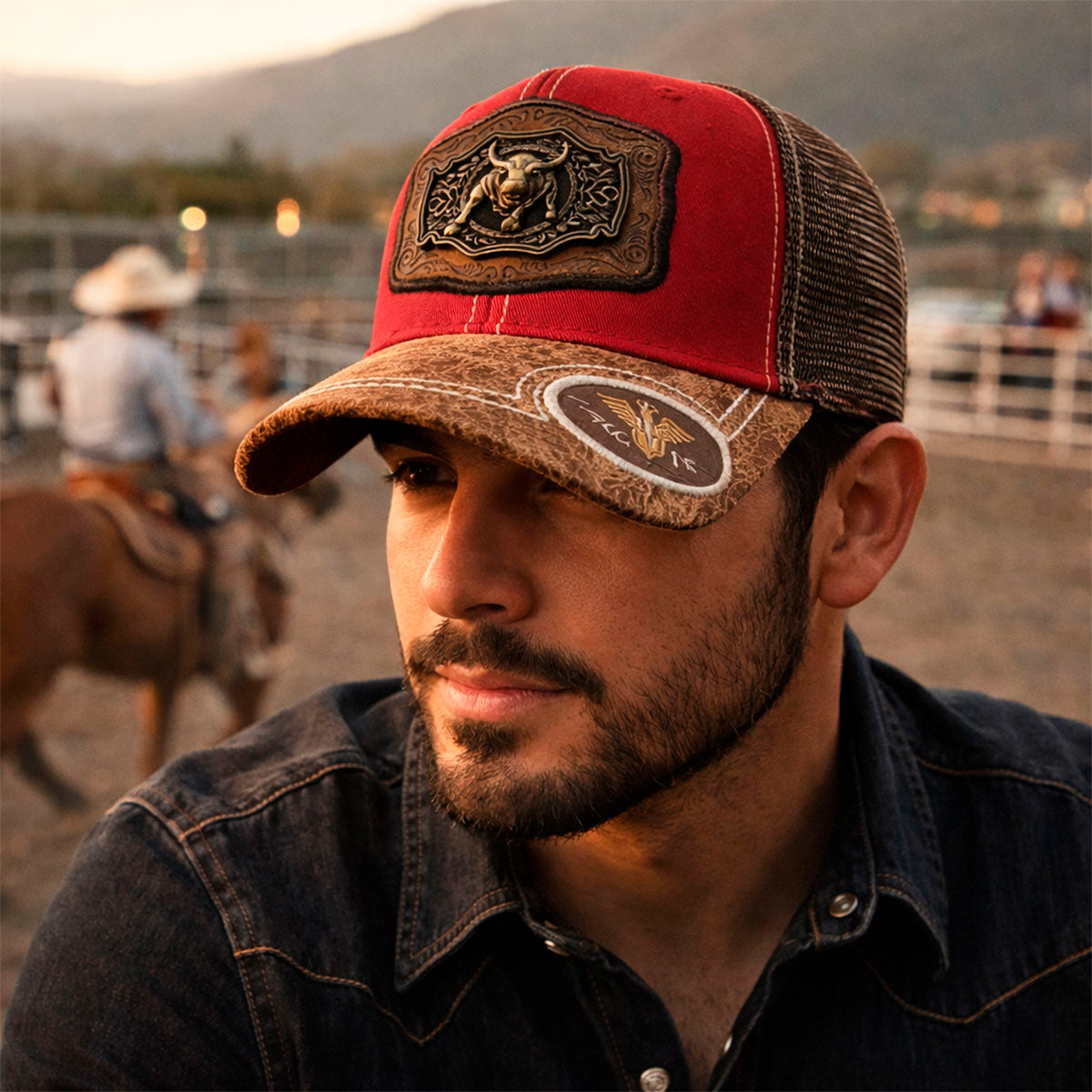 Gorra Trucker Vaquera Toro Herraje Metálico Rancho Knite