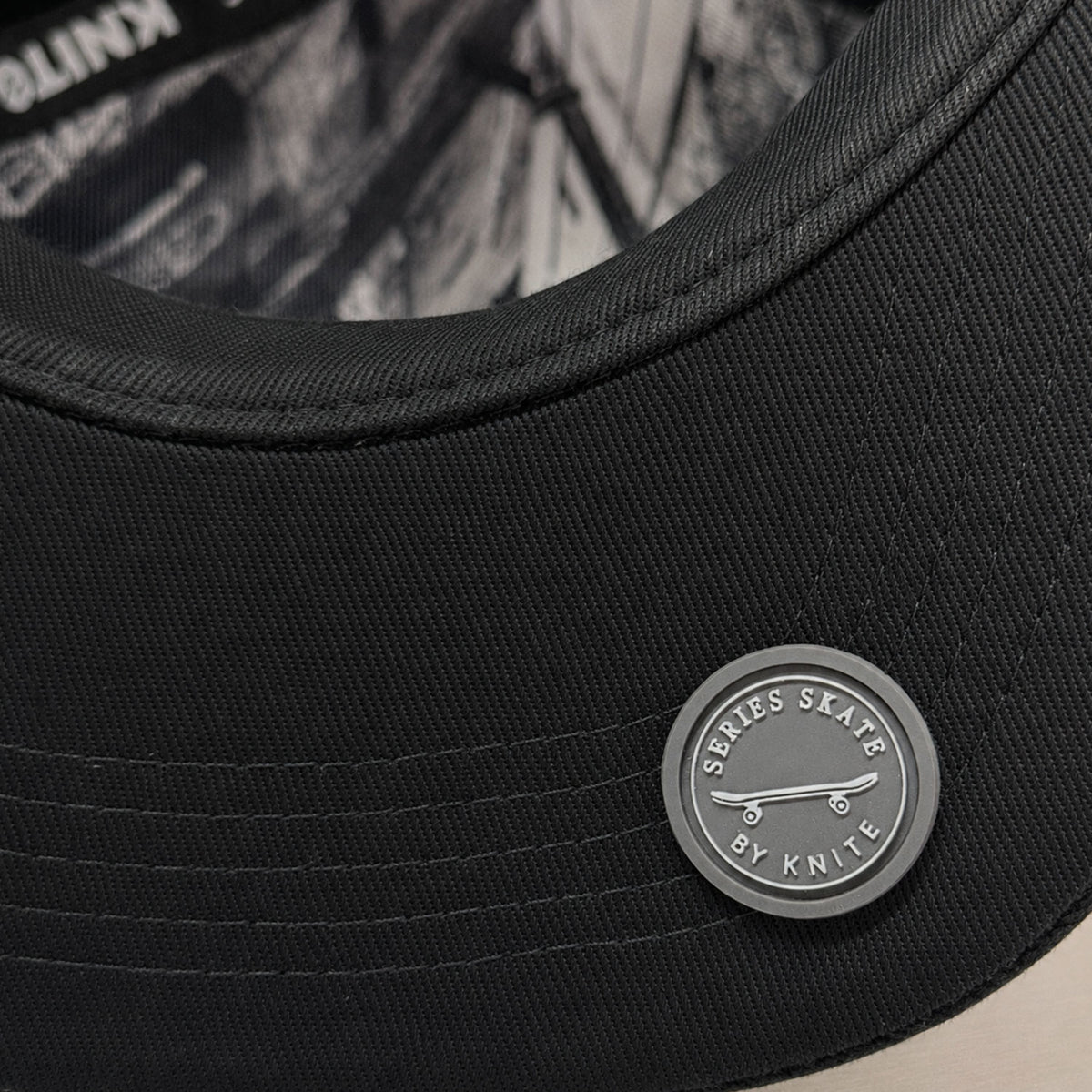 Gorra Bordada Negra Para Hombre KNITE Inferno Riot Skate