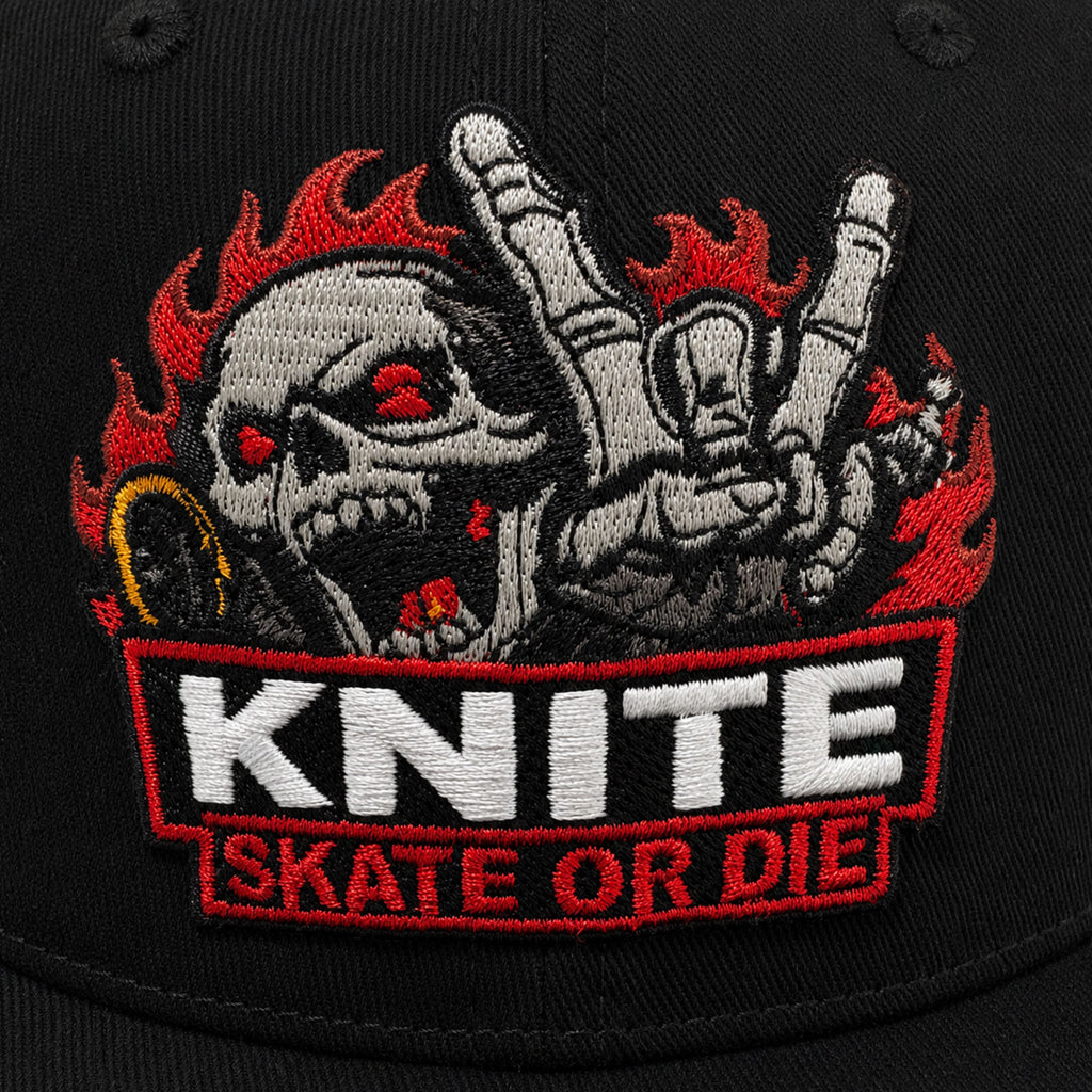 Gorra Bordada Negra Para Hombre KNITE Skate or Die Skate