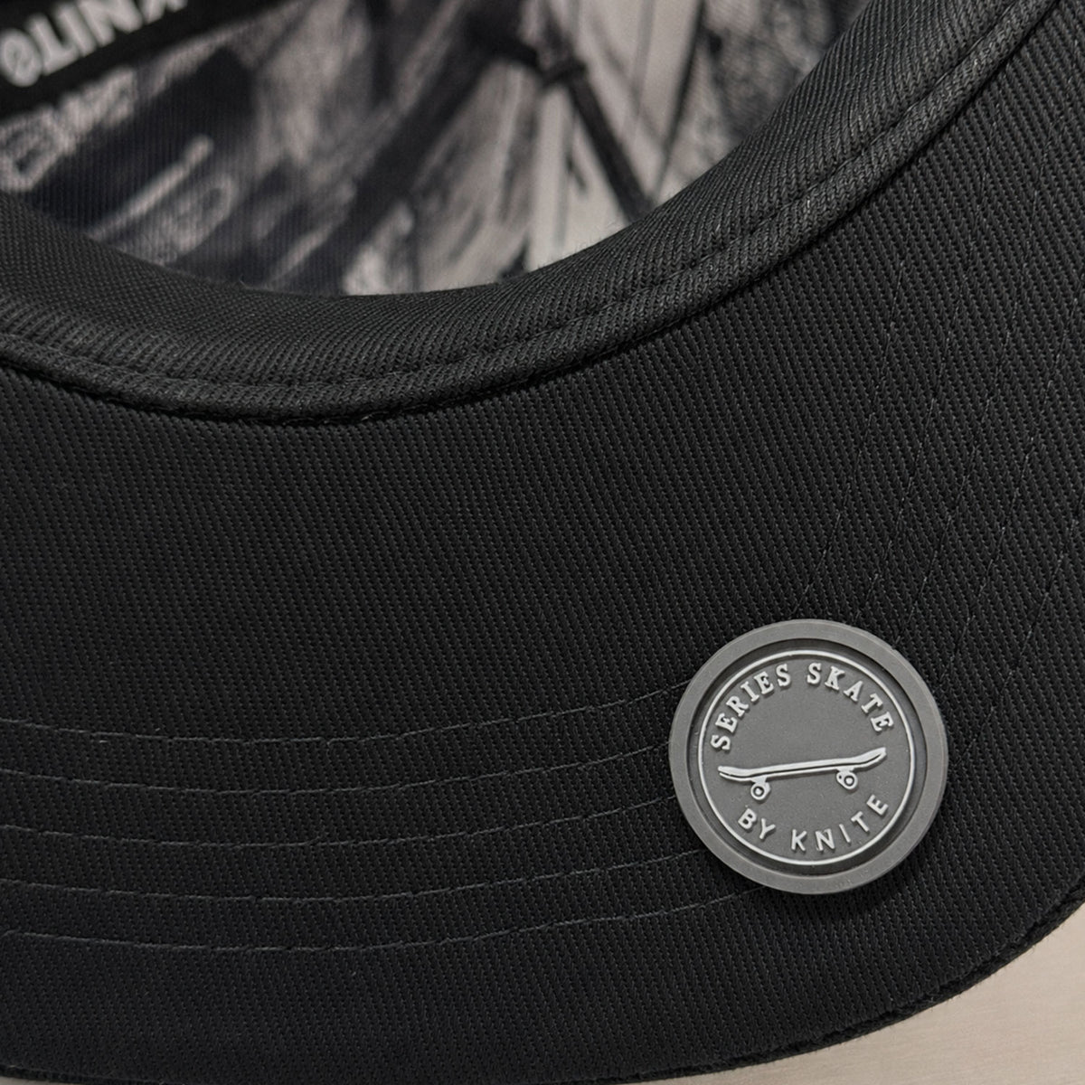 Gorra Bordada Negra Para Hombre KNITE Zombie Breakout