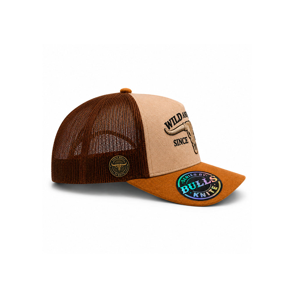 Gorra Knite Hombre Bulls Trucker Wild and West gamuza
