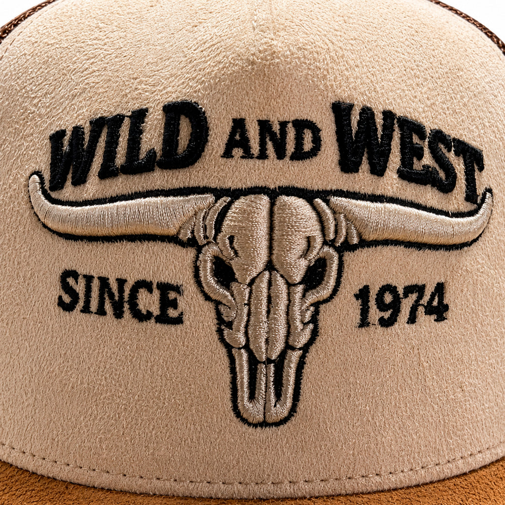 Gorra Knite Hombre Bulls Trucker Wild and West gamuza