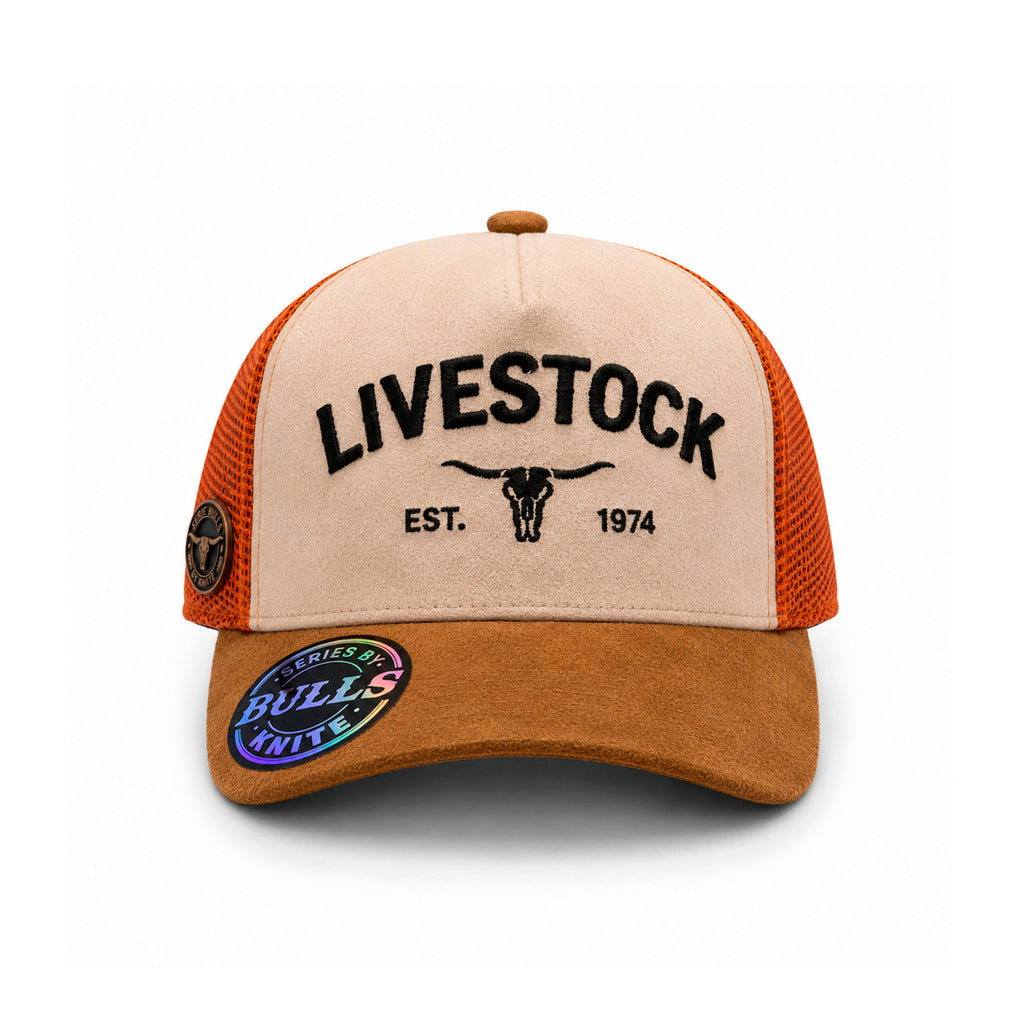 Gorra Knite Trucker Bulls Steel Ranch Cráneo beige gamuza
