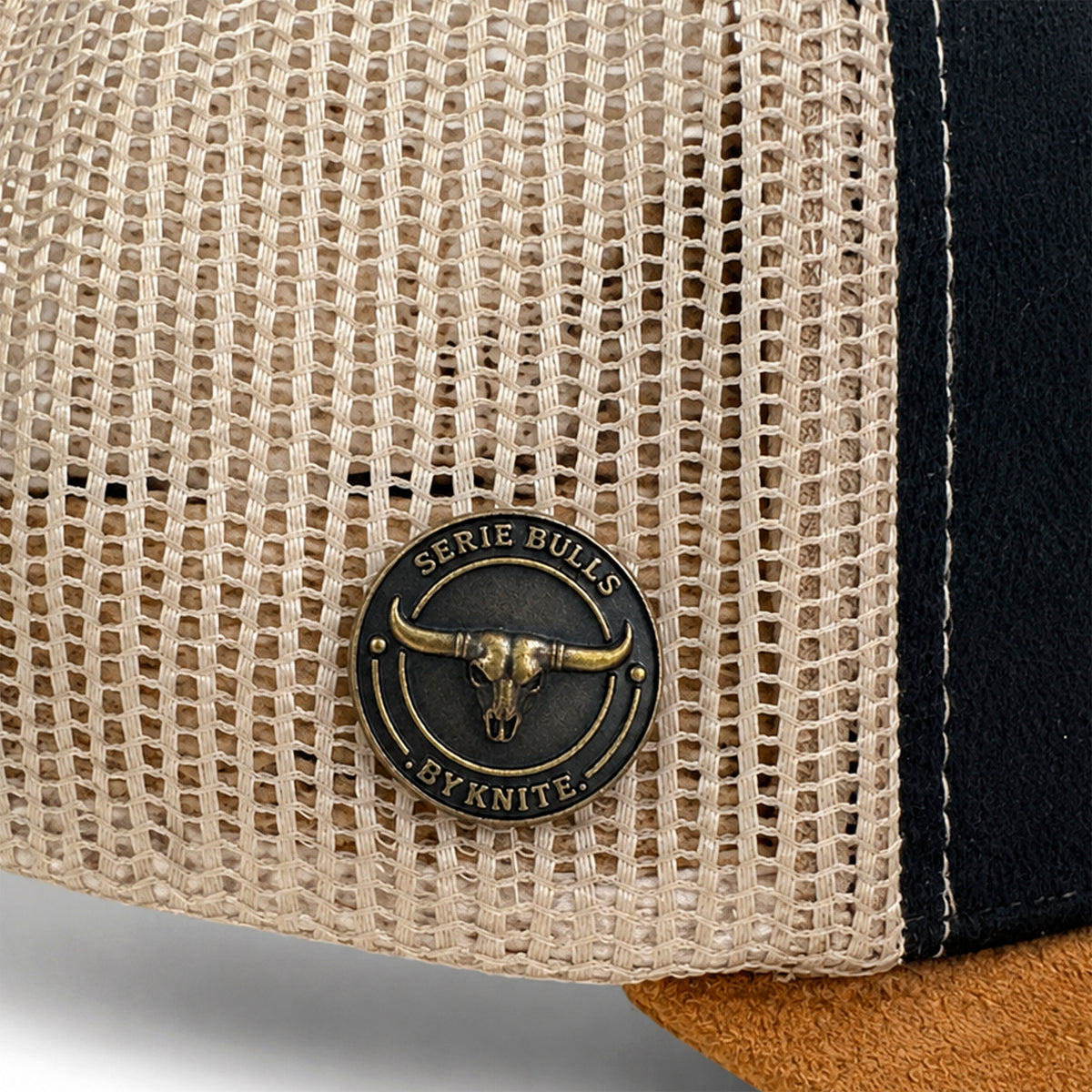 Gorra Knite hombre Bulls Trucker Vaquero Land gamuza