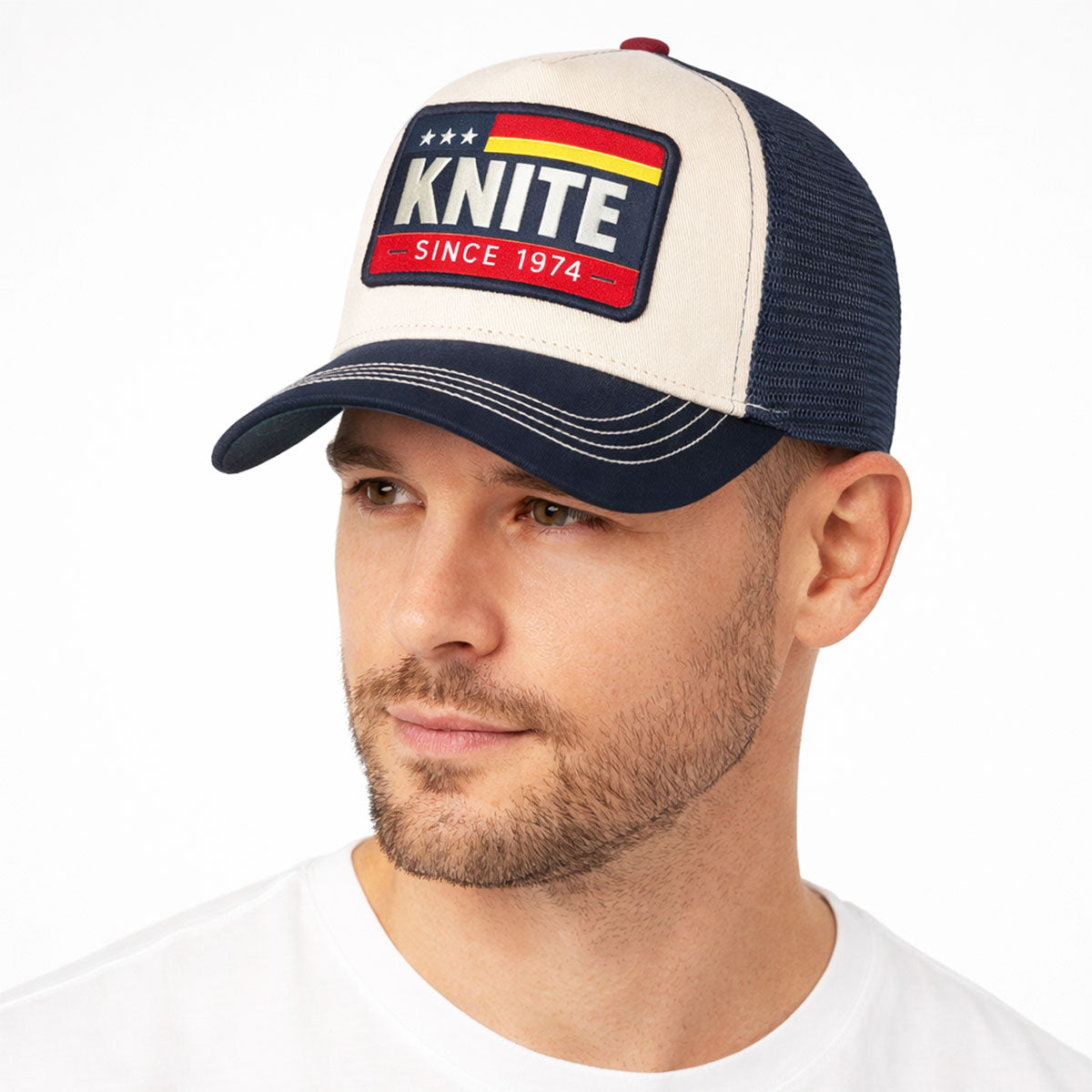 Gorra Knite Tools ThreeStars Trucker Ajustable Original Cap blanco