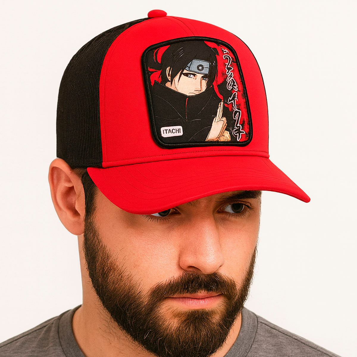 Gorra Trucker Itachi Uchiha NARUTO Roja y Negra