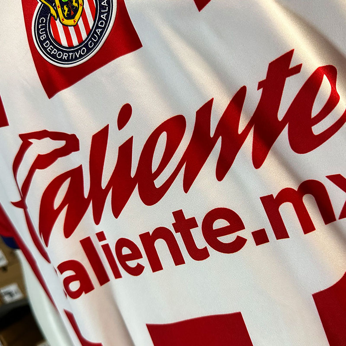 Jersey Puma Jugador Chivas Local 2023/2024 Rojo/Blanco Talla XL