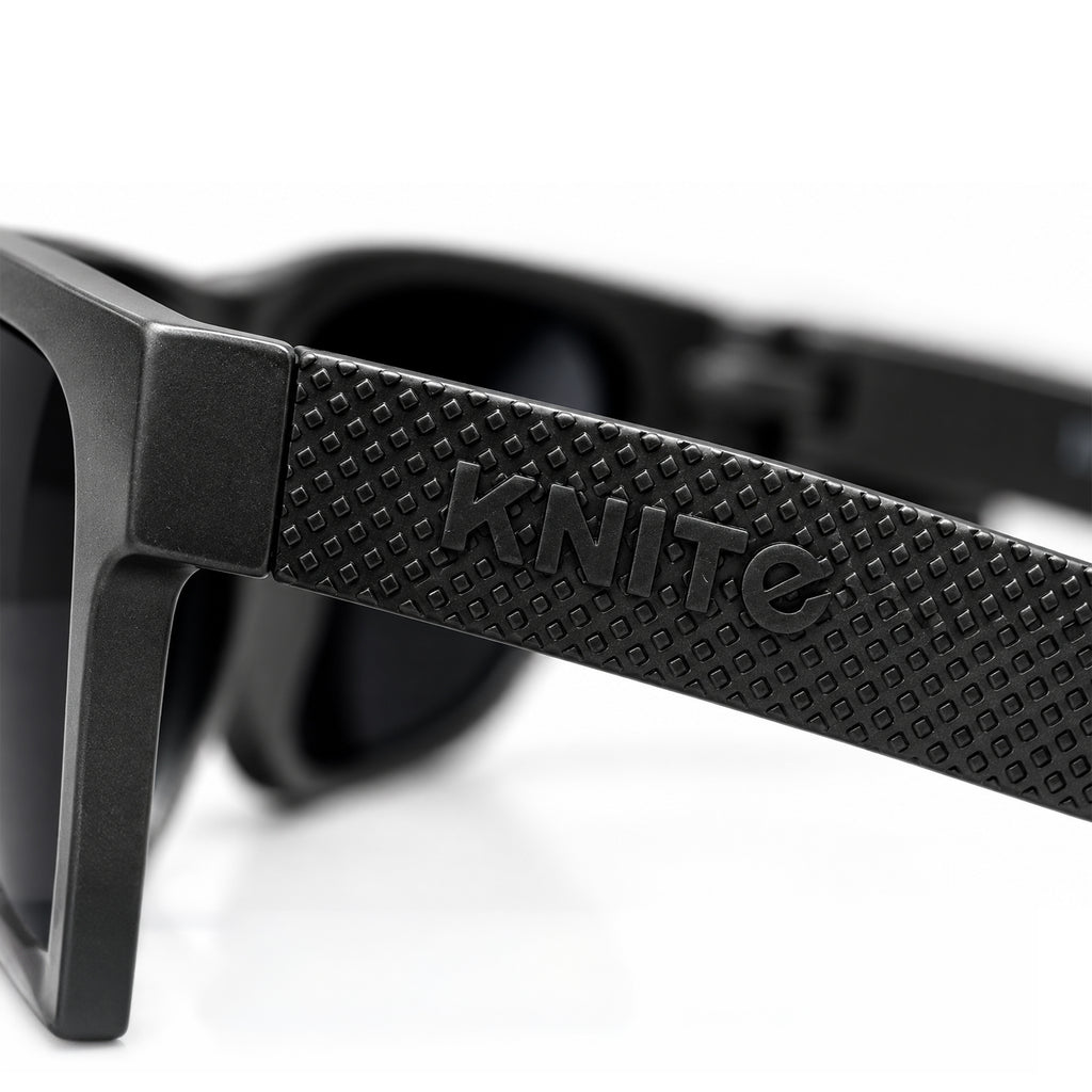 Lentes De Sol KNITE Hombre Armazon Plata Mica Negra