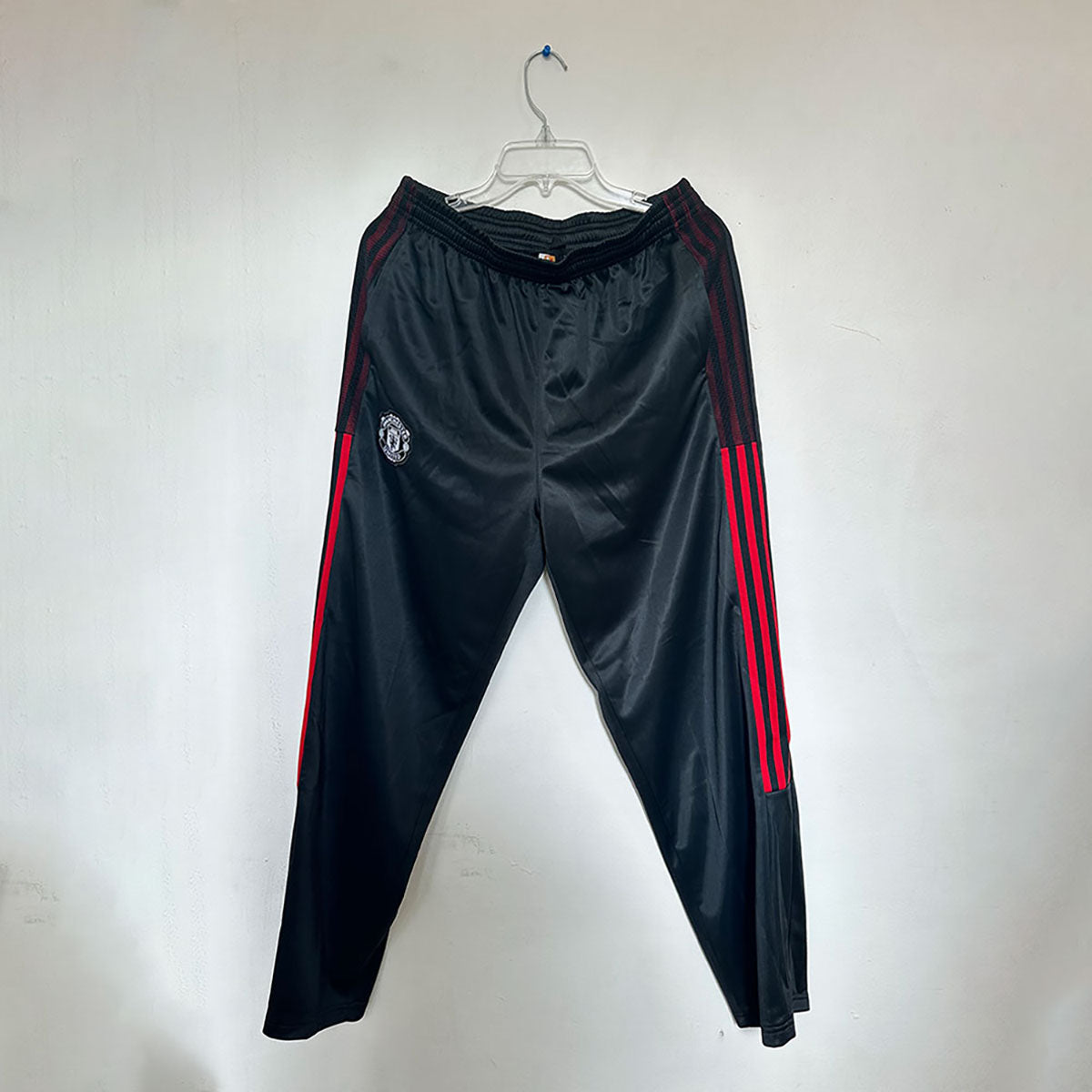 PANTS MANCHESTER UNITED NEGRO ROJO TALLA L