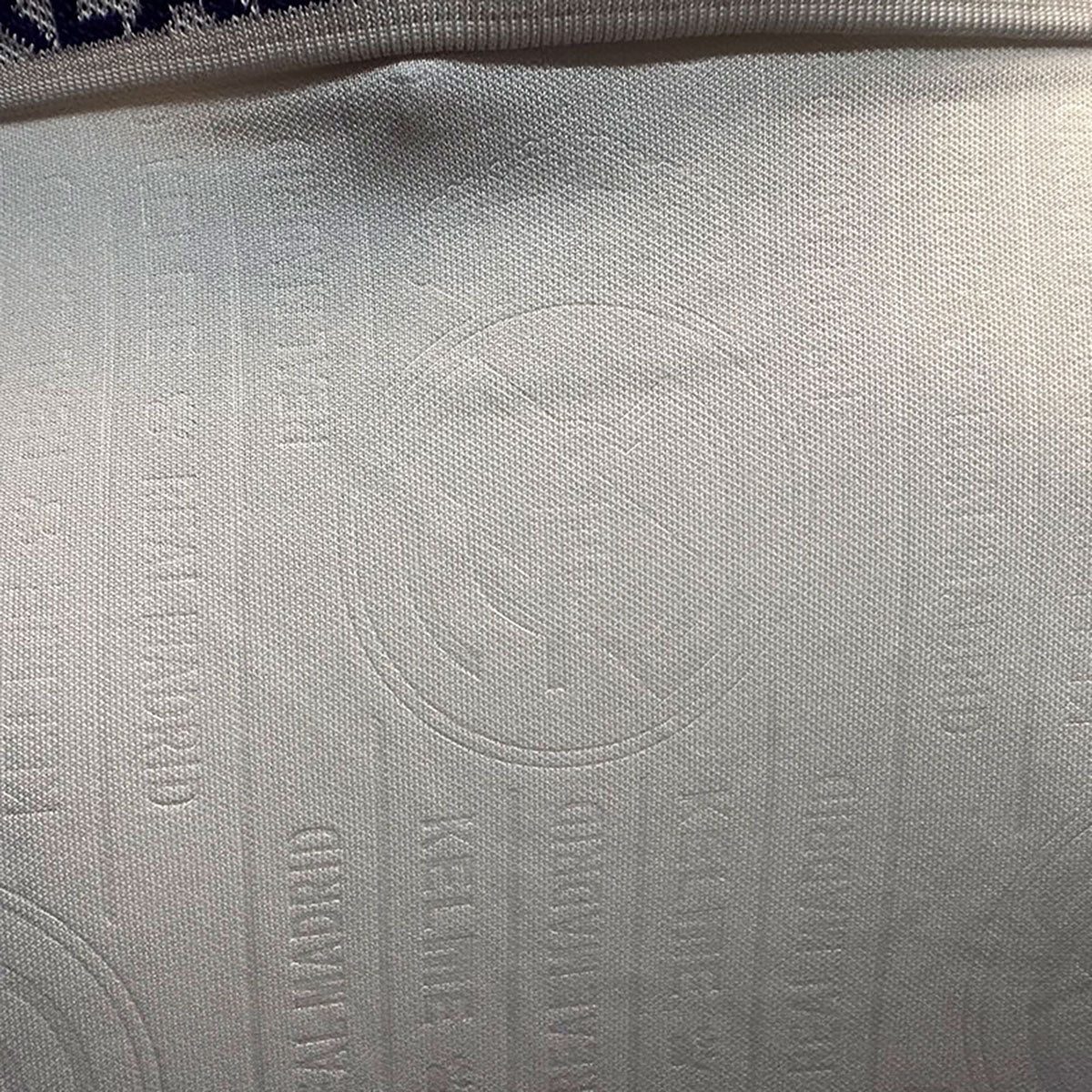Jersey Kelme Retro Real Madrid Blanca Azul Manga Corta L