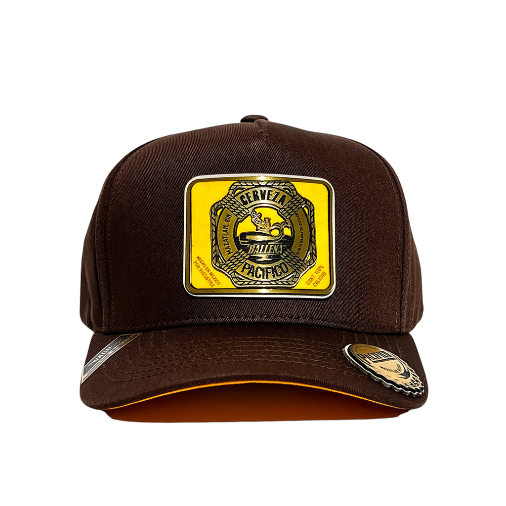 VAGO Style BALLENITA Gorra Unica Artesanal Café Ajustable con Visera Curva con Amarillo Bajo Visera-