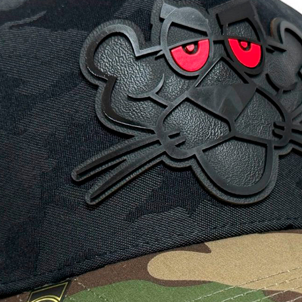 VAGO Style LA PANTERA Gorra Camuflaje Negro con Verde Visera Curva