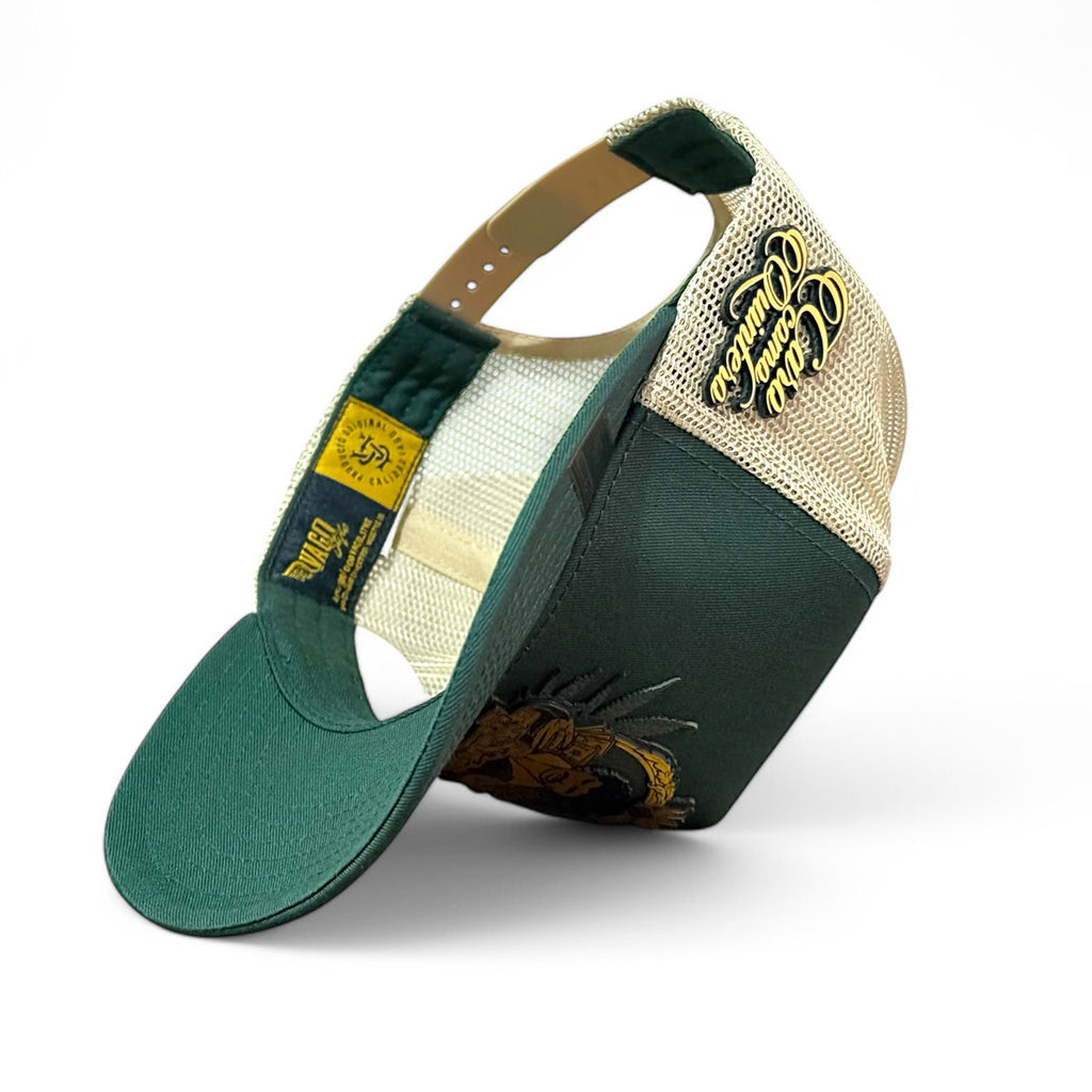 VAGO Style CARO COMO QUINTERO Gorra Unica Artesanal Verde Obscuro y Malla Dorada Ajustable con Viser