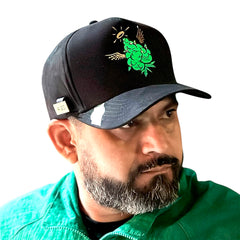 Gorra VAGO Style FLOR DIVINA Negra Gamuza Visera Curva-Unitalla