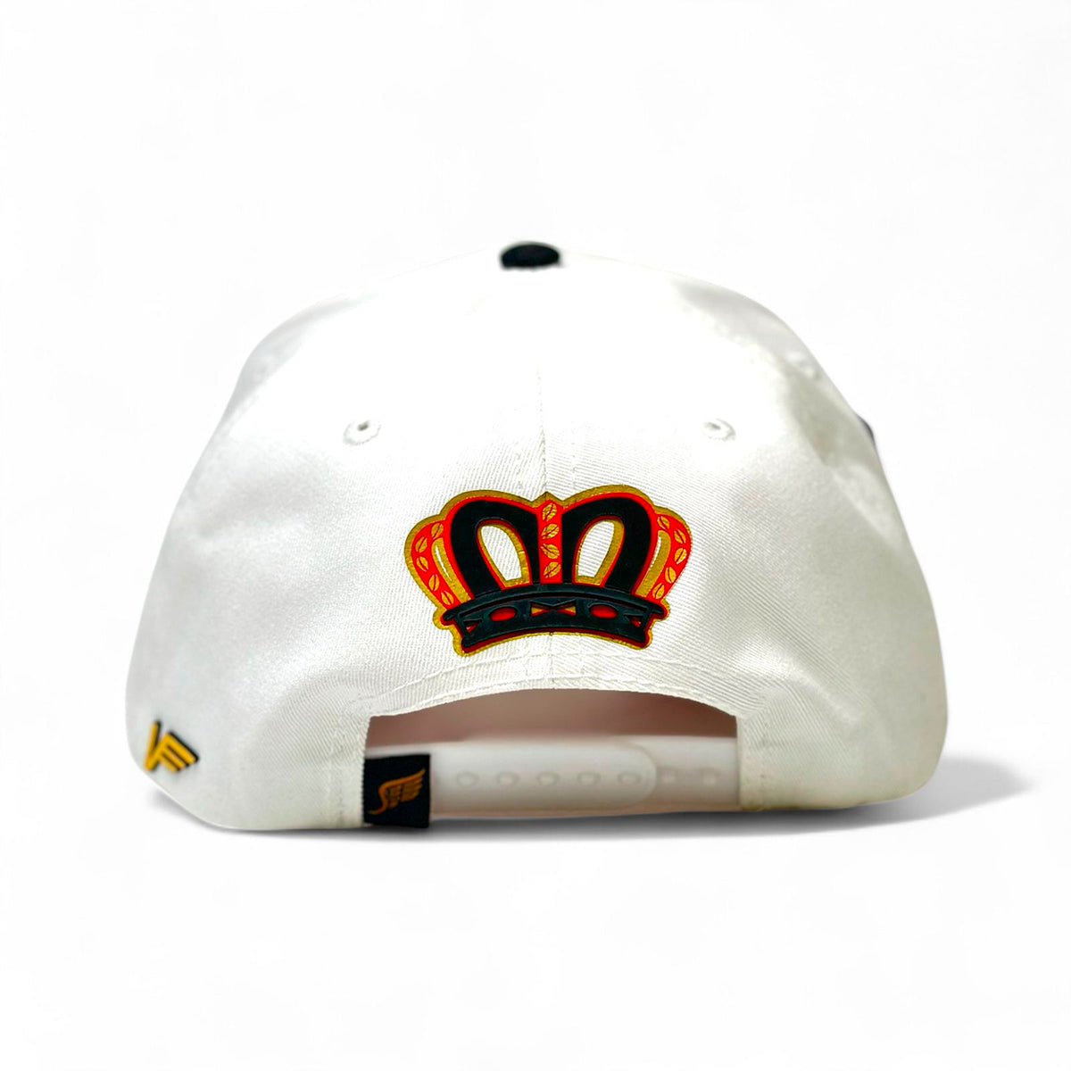 VAGO Style ELEGGUA Gorra Blanca con Negro Visera Curva