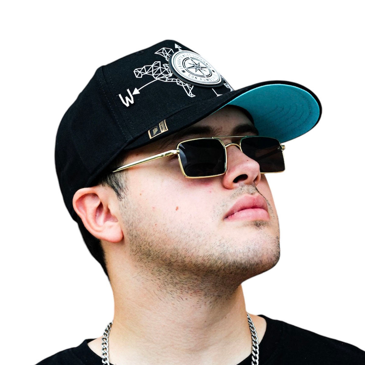 Gorra snapback Vago Style Rumbo Fijo Artesanal con diseño exclusivo