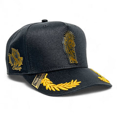 VAGO Style SAN JUDAS Gorra Unica Artesanal Negra Ajustable con Visera Curva con Laureles Dorados-Uni