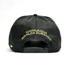 Gorra Vago Style de gabardina negra, ajuste snapback, detalle dorado