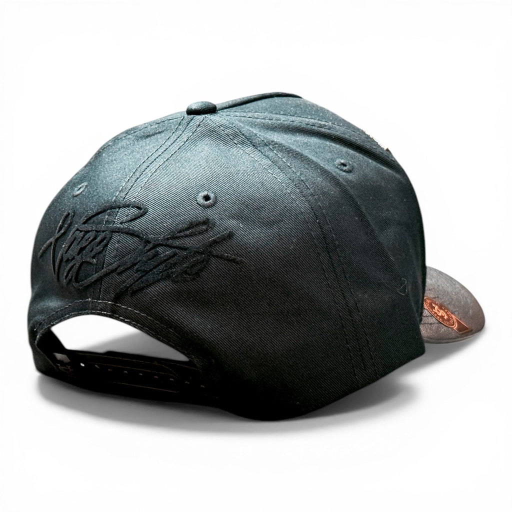 VAGO VANTAGE Gorra Visera Curva Negra Imitación Piel
