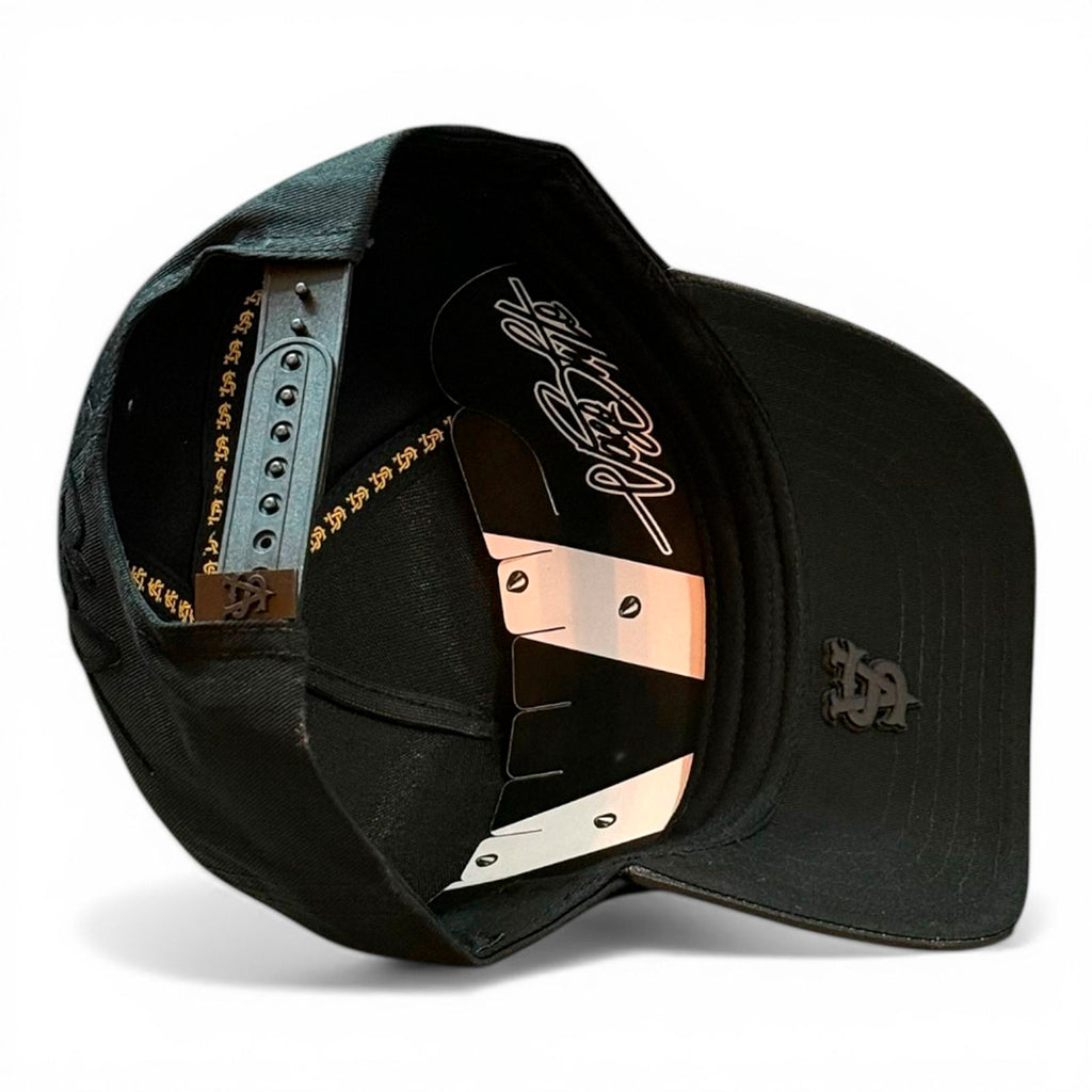 VAGO VANTAGE Gorra Visera Curva Negra Imitación Piel