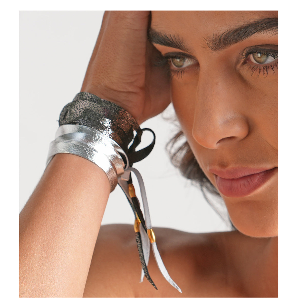 Pulsera intención varias vueltas piel Vangania unisex