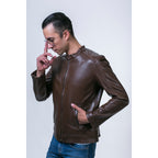 Chamarra piel castelli caballero slim fit café versátil
